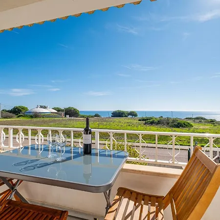 Marina Vista Retreat Holiday home *